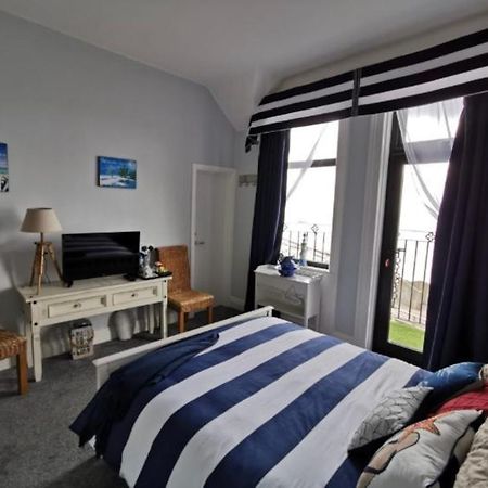 Conlyn House Bed & Breakfast นิวคาสเซิล ภายนอก รูปภาพ