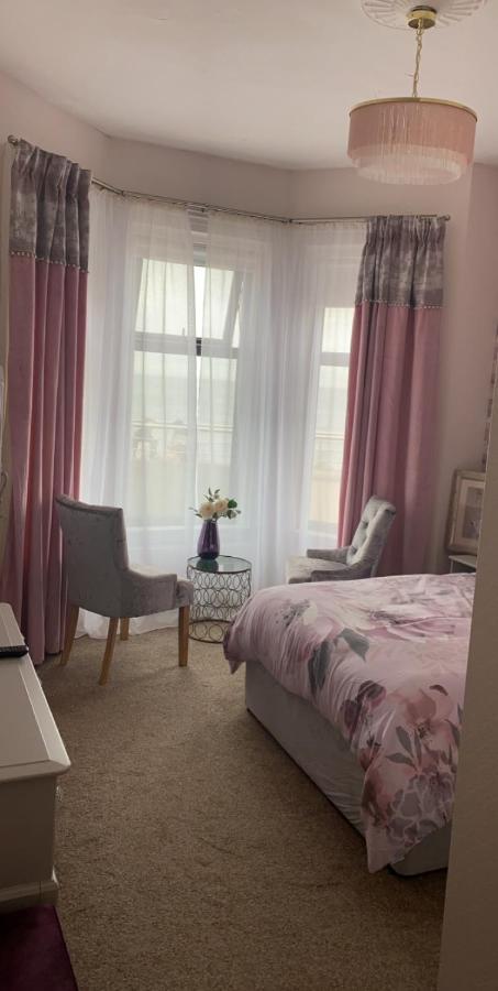 Conlyn House Bed & Breakfast นิวคาสเซิล ภายนอก รูปภาพ